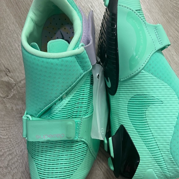 Nike Women's 6 Superrep Cycling Shoes CJ0775 Sneakers Mint Green Shoes - Picture 2 of 6
